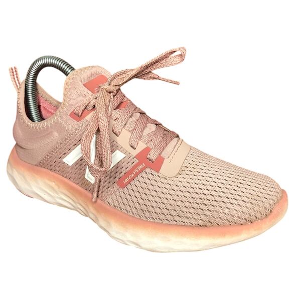 New Balance Women’s Fresh Foam Running Shoes size 6 Pink White Neutral Athletic - Picture 1 of 11